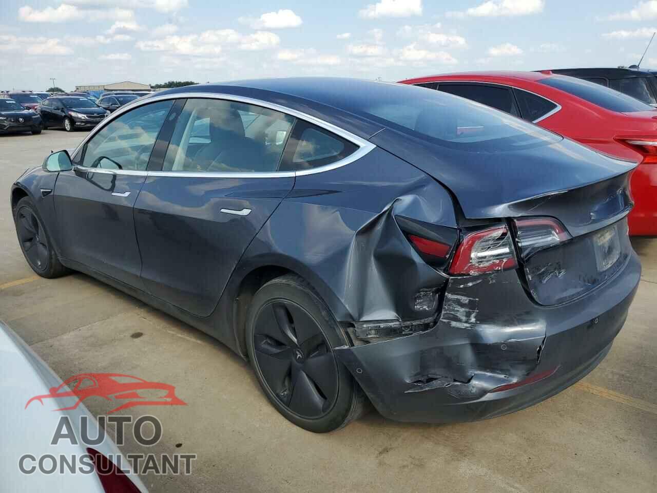 TESLA MODEL 3 2018 - 5YJ3E1EB5JF128512