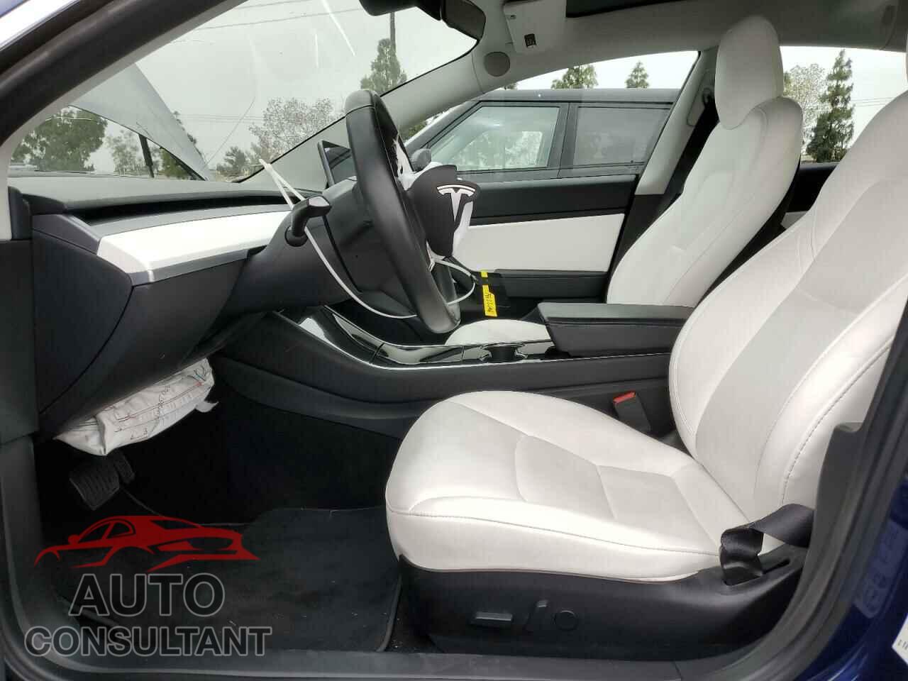 TESLA MODEL 3 2018 - 5YJ3E1EB5JF122189