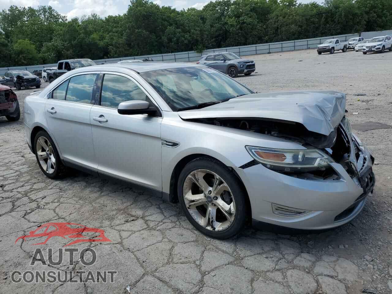 FORD TAURUS 2010 - 1FAHP2KT8AG110245