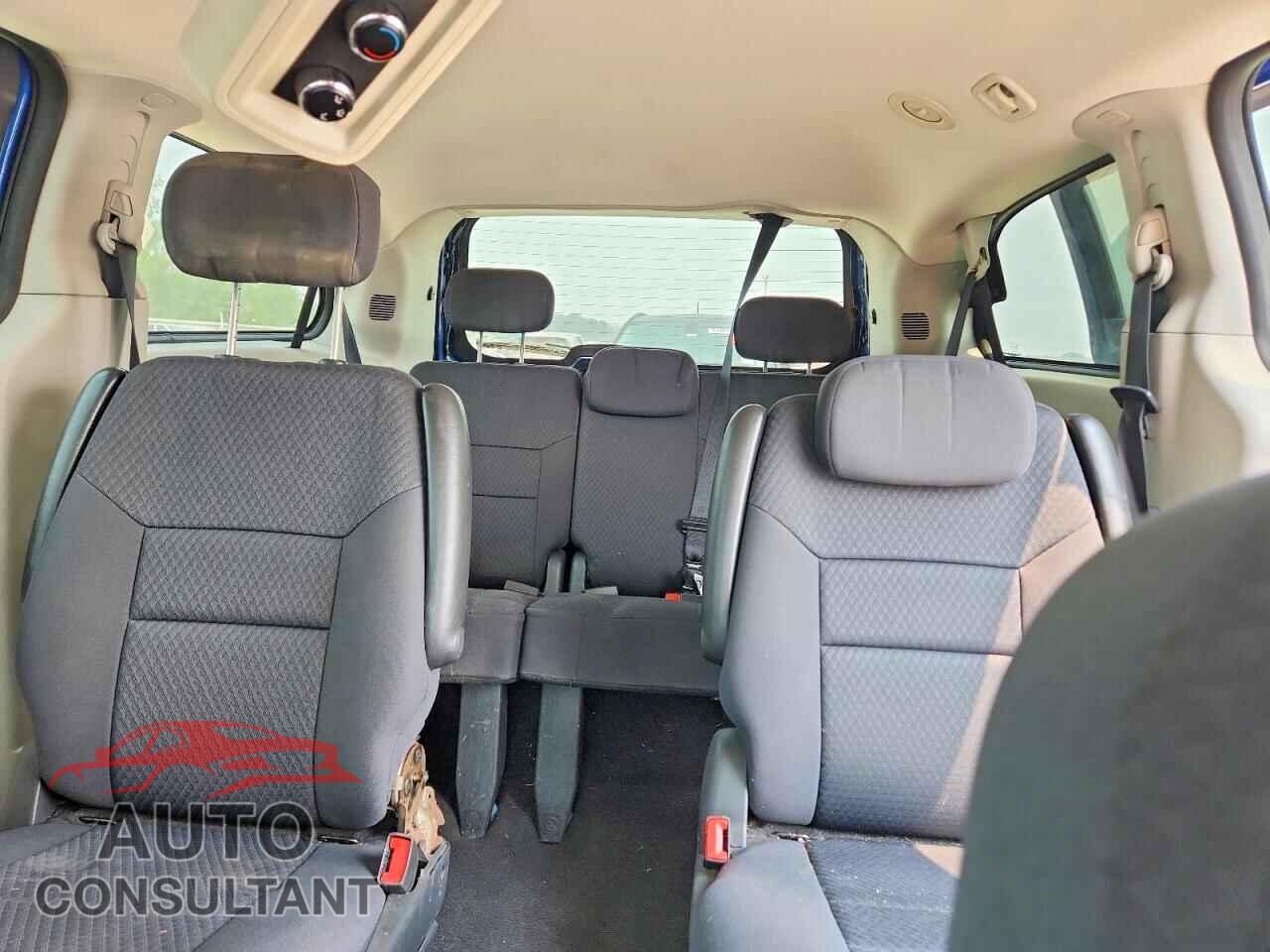 DODGE CARAVAN 2010 - 2D4RN4DE2AR490988