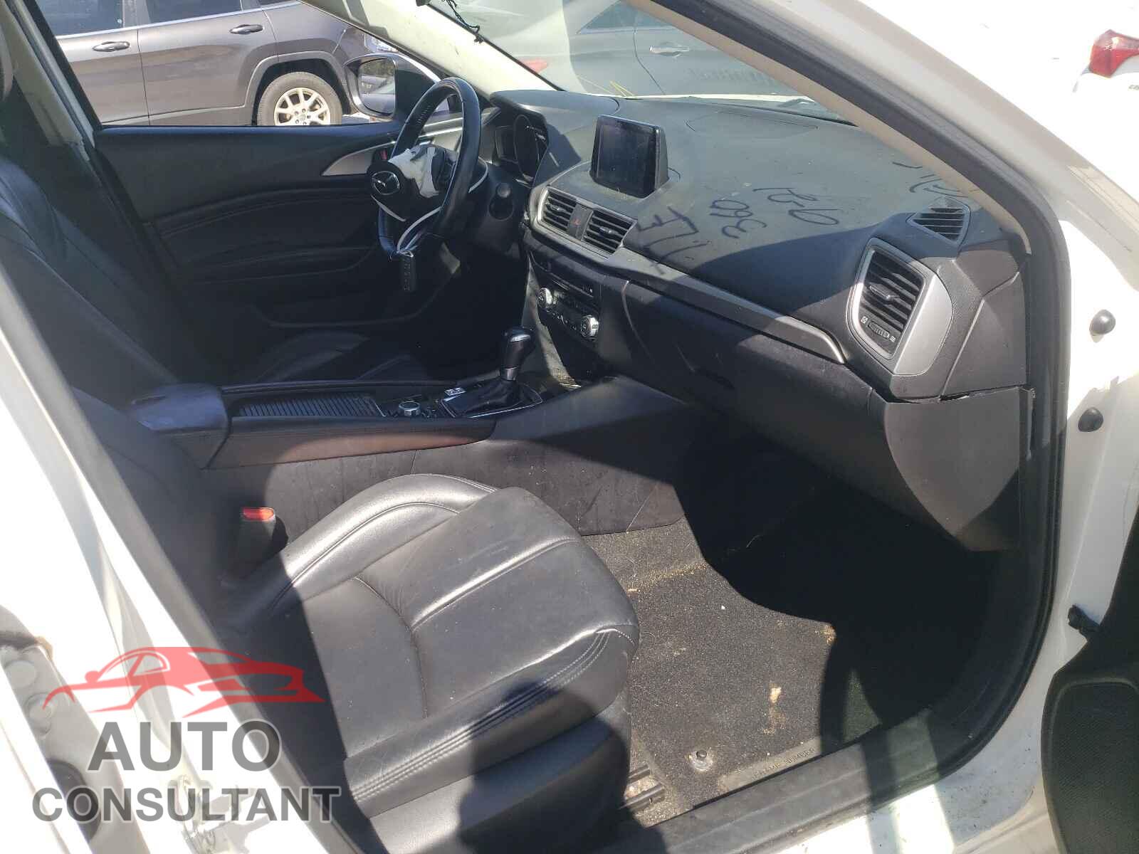 MAZDA 3 2017 - 3MZBN1V74HM152679