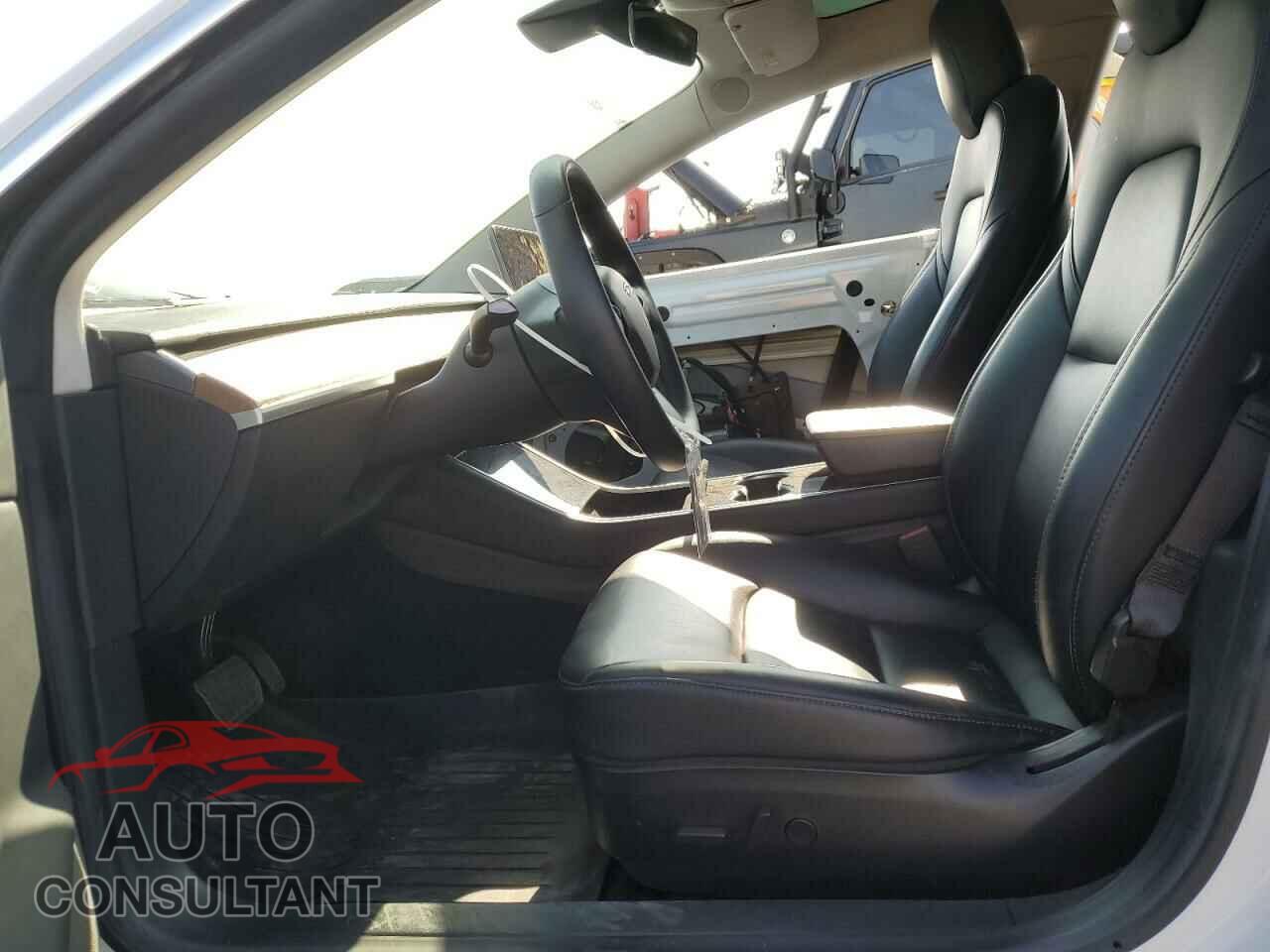 TESLA MODEL 3 2019 - 5YJ3E1EA8KF484784