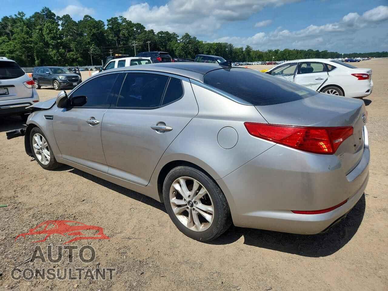 KIA OPTIMA 2011 - KNAGN4A79B5128811