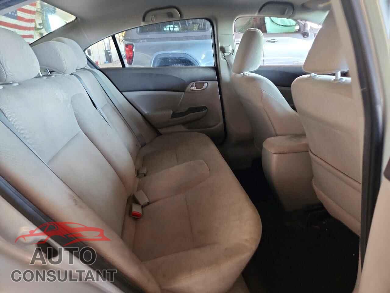 HONDA CIVIC 2012 - 2HGFB2F57CH585583