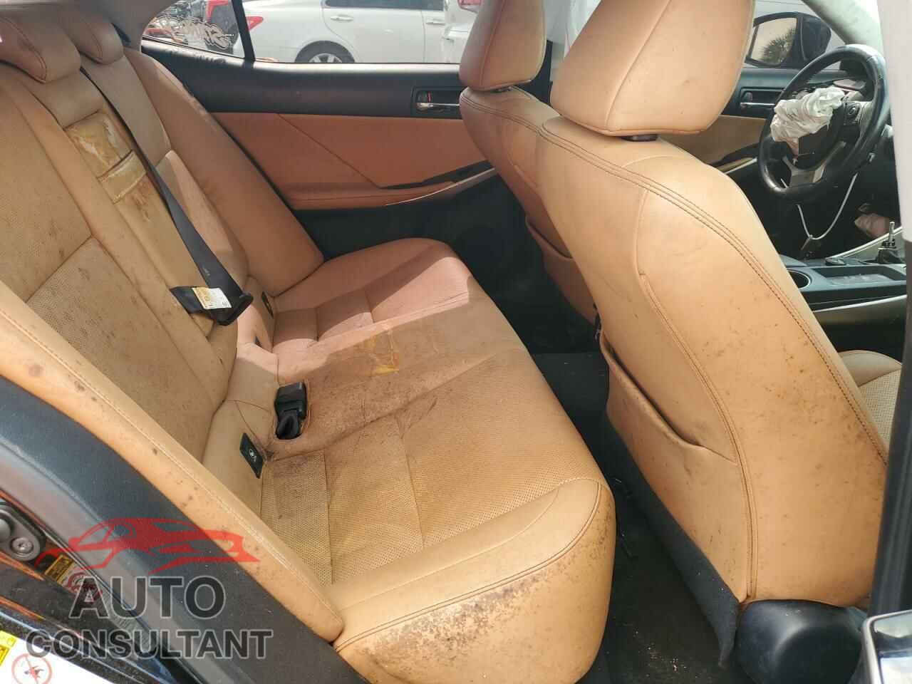 LEXUS IS 2015 - JTHBF1D29F5072852