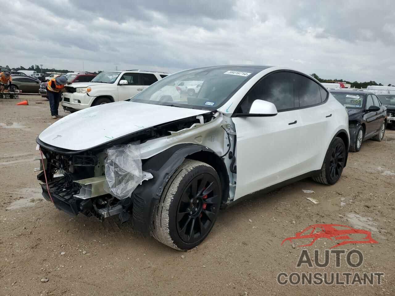 TESLA MODEL Y 2023 - 7SAYGDEE0PA070071