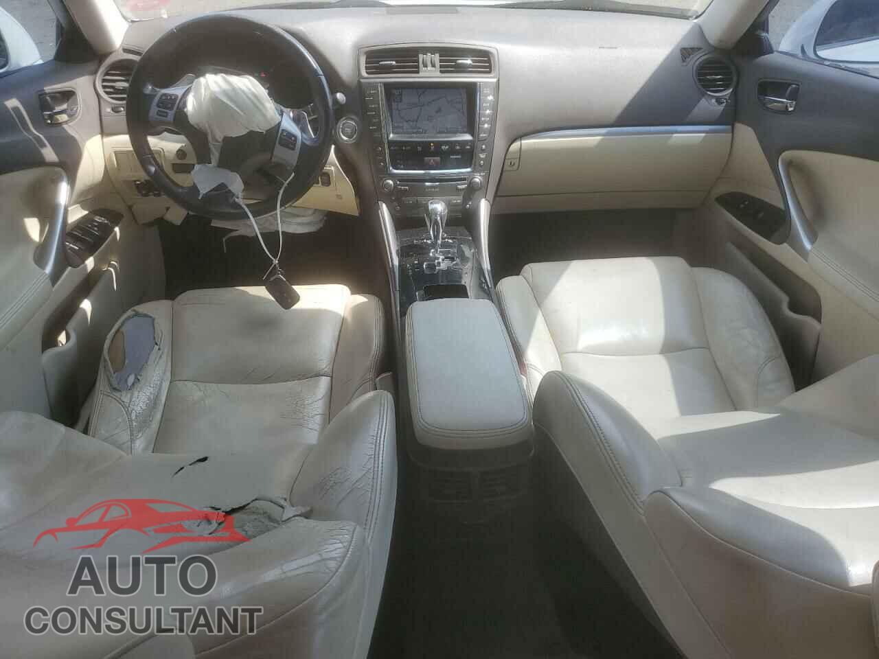 LEXUS IS 2011 - JTHCF5C2XB5047594