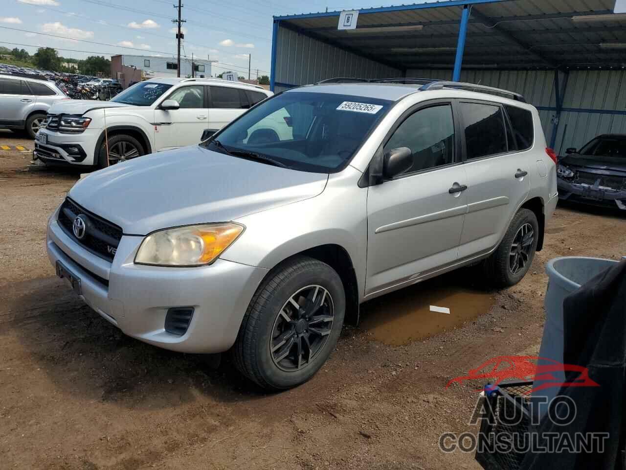 TOYOTA RAV4 2009 - JTMBK33V29D009199