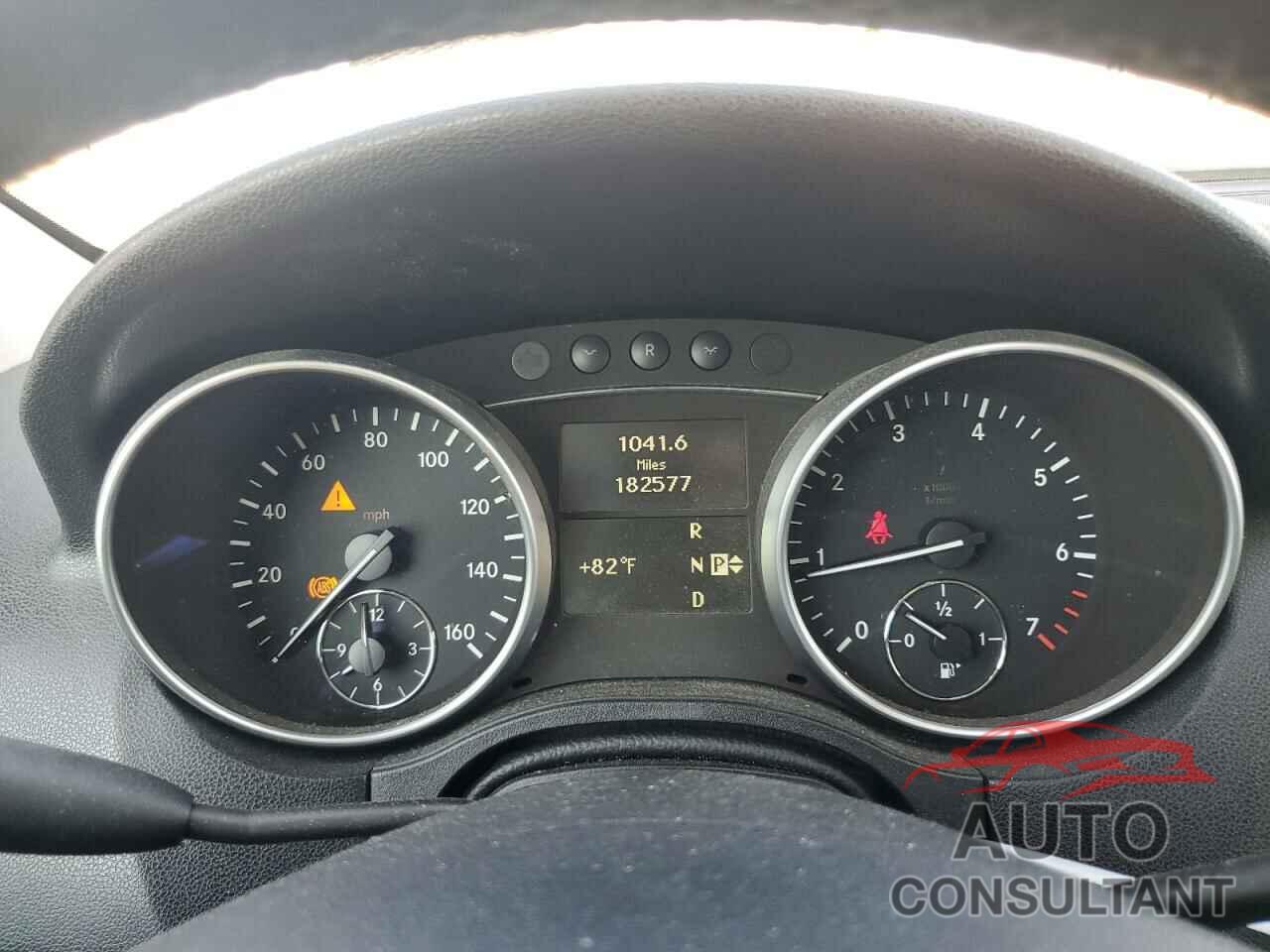 MERCEDES-BENZ M-CLASS 2010 - 4JGBB8GB5AA562637