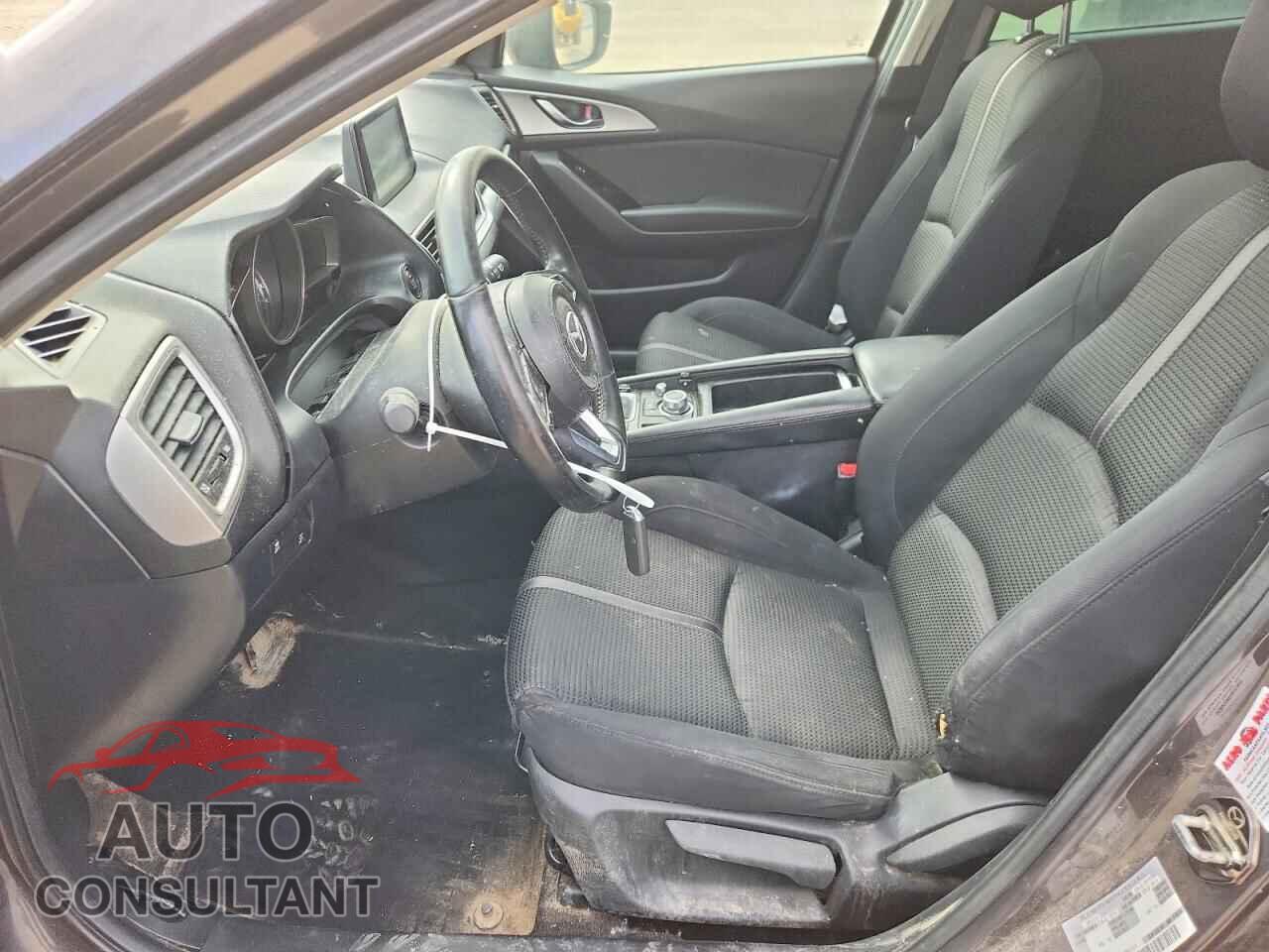 MAZDA 3 2017 - 3MZBN1L75HM123064