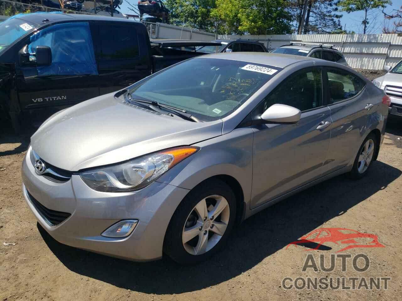 HYUNDAI ELANTRA 2013 - KMHDH4AE1DU924324