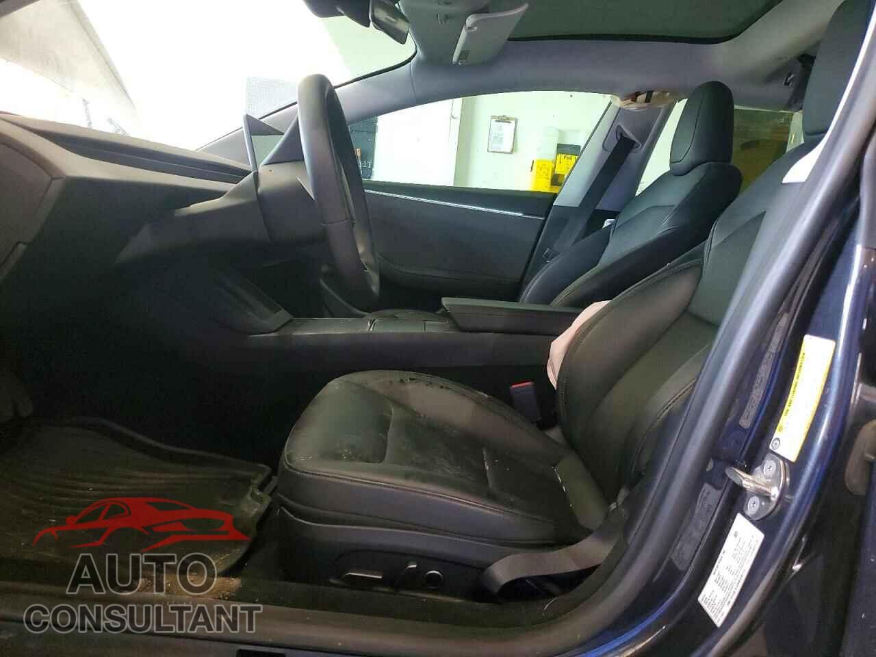 TESLA MODEL 3 2024 - 5YJ3E1EA4RF830114
