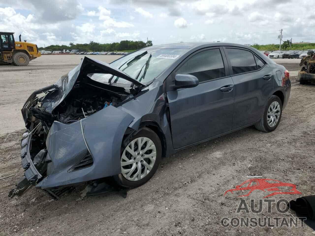 TOYOTA COROLLA 2018 - 5YFBURHE8JP856025