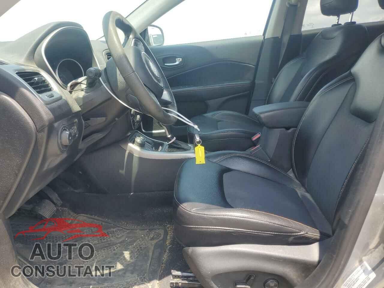 JEEP COMPASS 2017 - 3C4NJDBB8HT603012