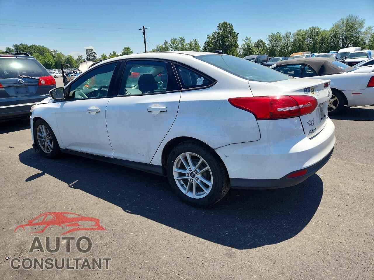 FORD FOCUS 2015 - 1FADP3F22FL220521