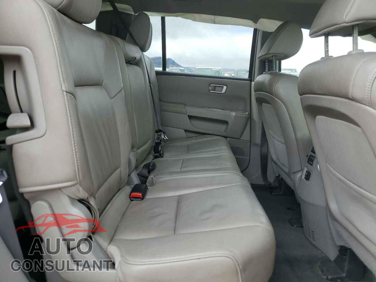 HONDA PILOT 2013 - 5FNYF4H70DB062144