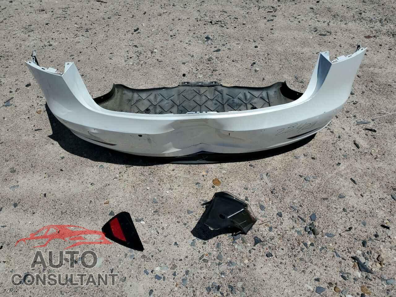 TESLA MODEL 3 2021 - 5YJ3E1EAXMF090674