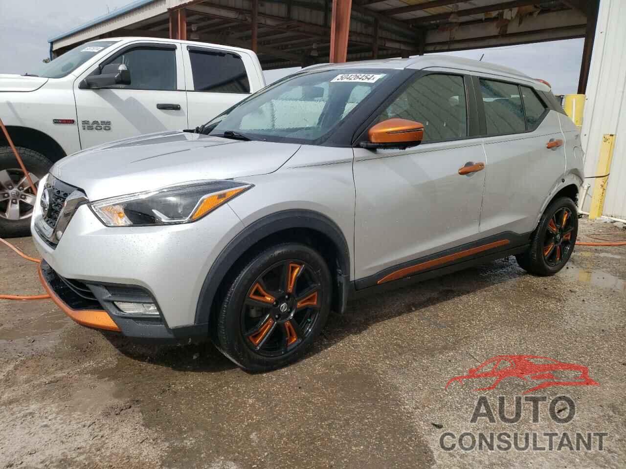 NISSAN KICKS 2018 - 3N1CP5CU5JL505561