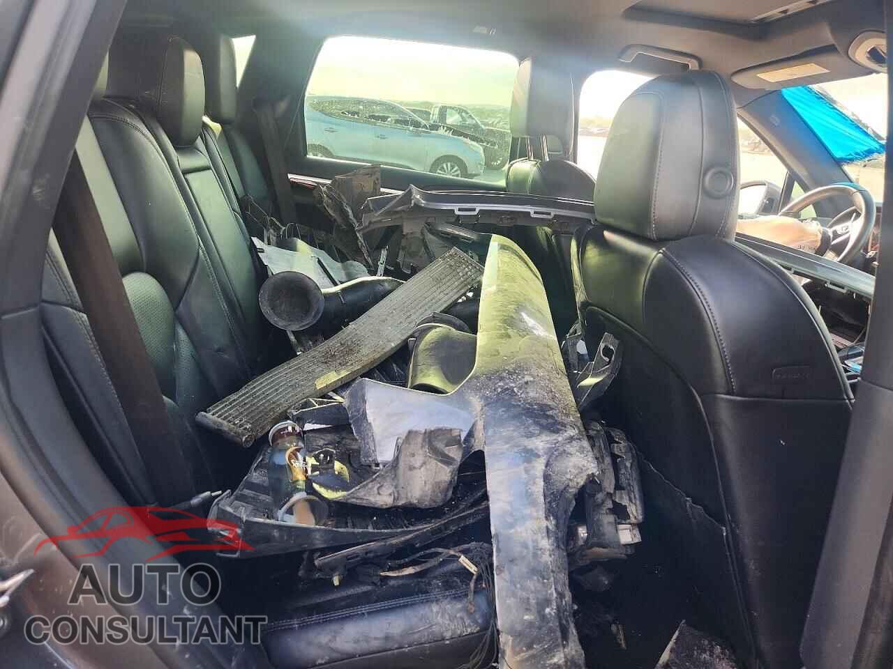 PORSCHE CAYENNE 2016 - WP1AA2A20GLA11150
