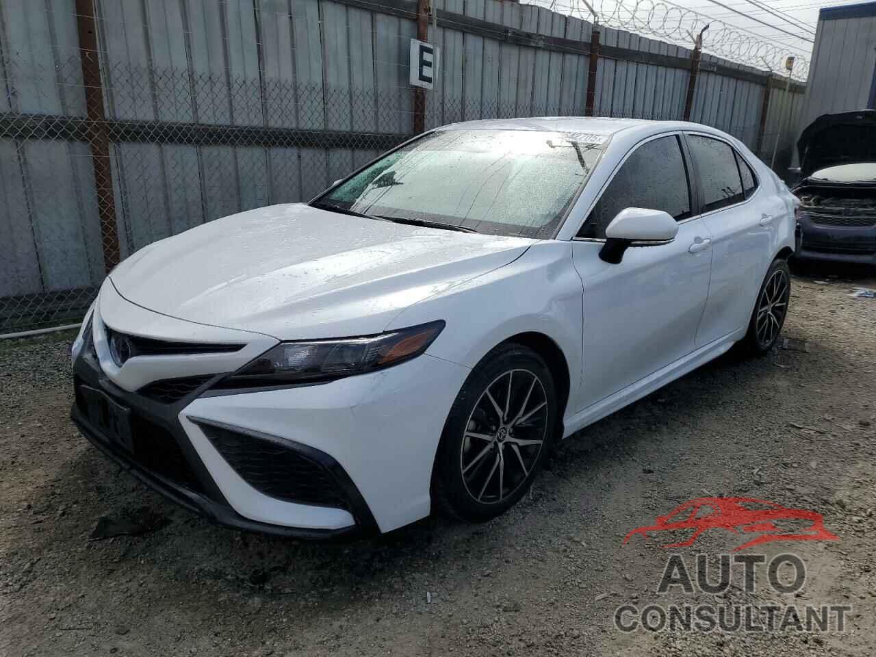 TOYOTA CAMRY 2023 - 4T1G11AK0PU779075