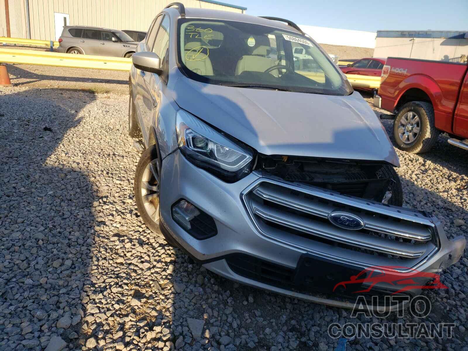 FORD ESCAPE 2017 - 1FMCU0GD3HUA40650