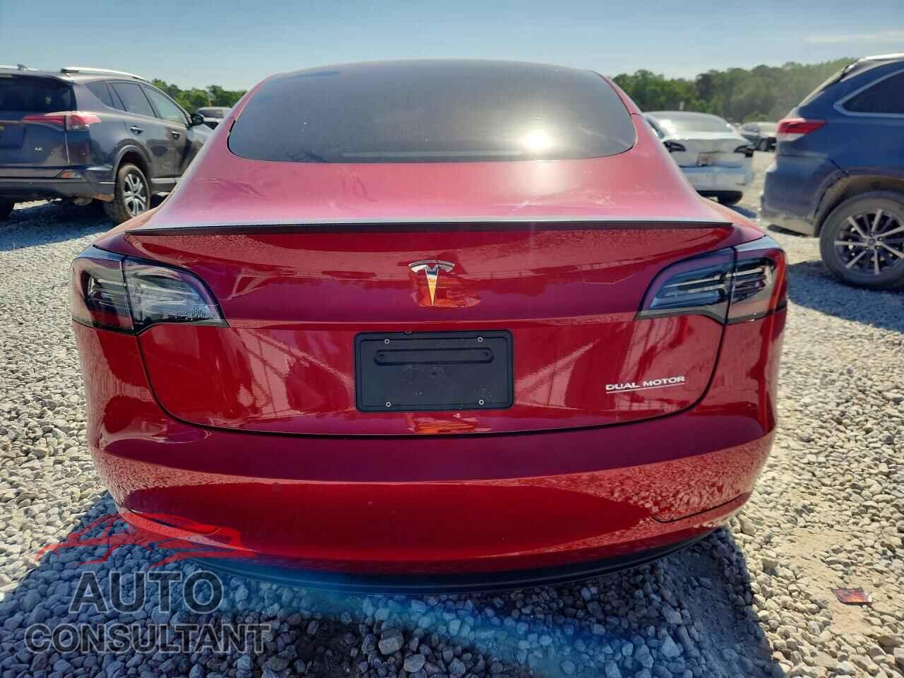 TESLA MODEL 3 2021 - 5YJ3E1EC0MF044448