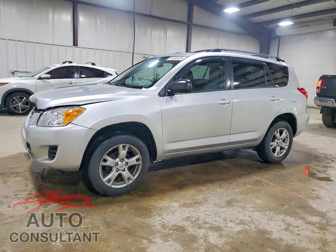 TOYOTA RAV4 2011 - 2T3BF4DV6BW098034