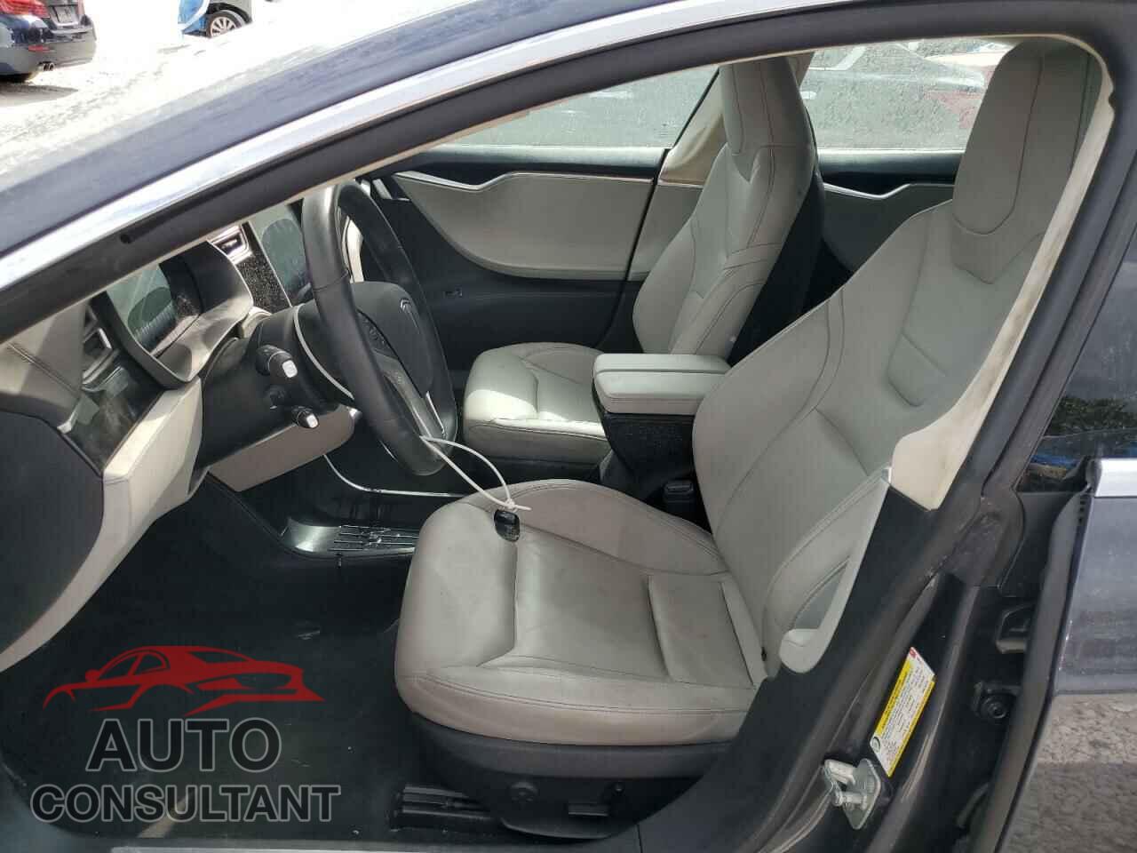 TESLA MODEL S 2015 - 5YJSA1E26FF109725