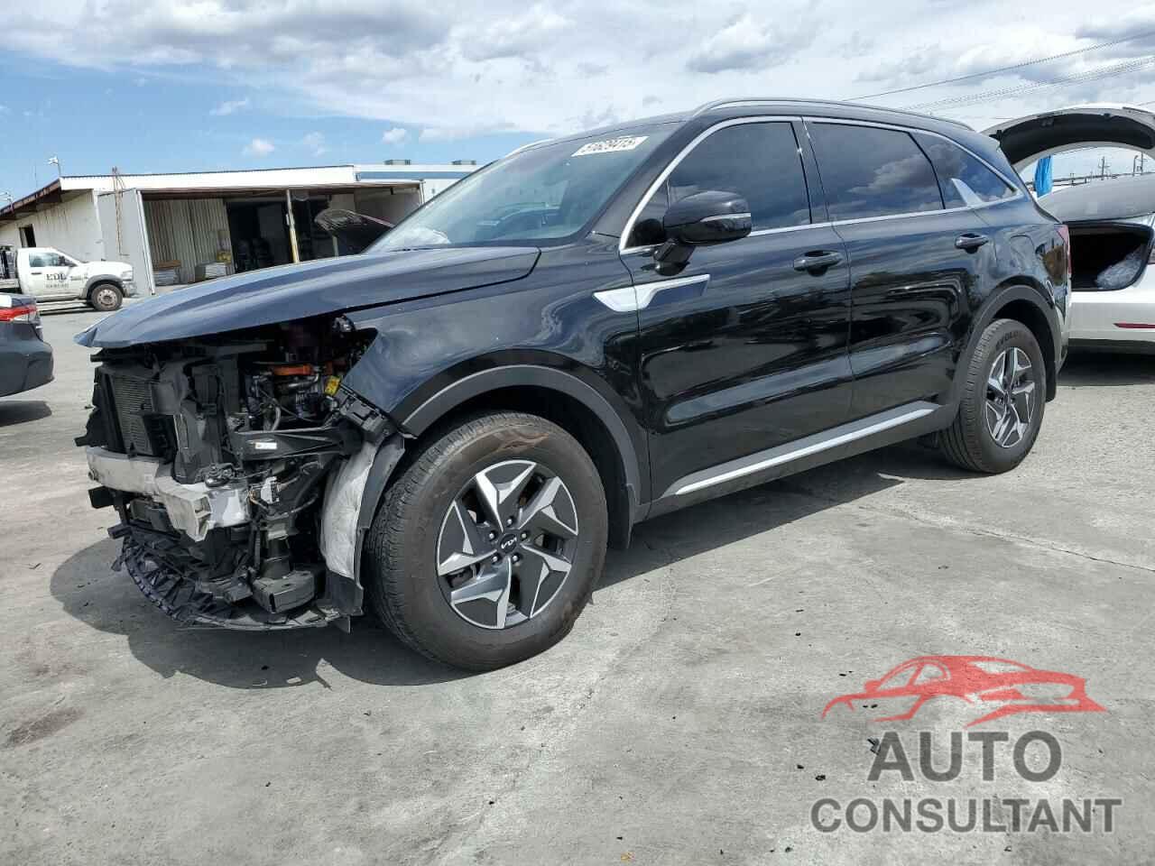 KIA SORENTO 2023 - KNDRH4LGXP5199166