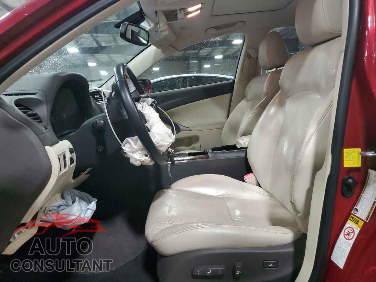 LEXUS IS 2012 - JTHCF5C23C2035824
