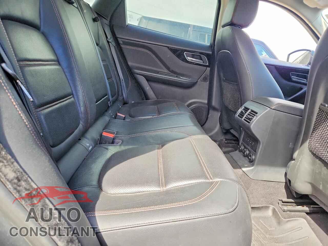 JAGUAR F-PACE 2017 - SADCK2BV1HA891728