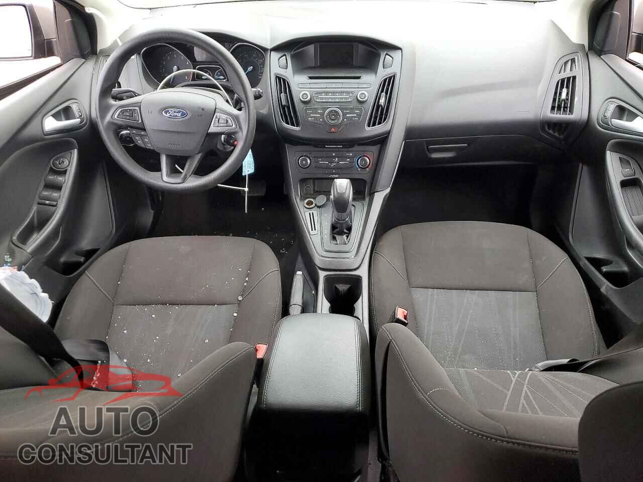 FORD FOCUS 2015 - 1FADP3K25FL215769