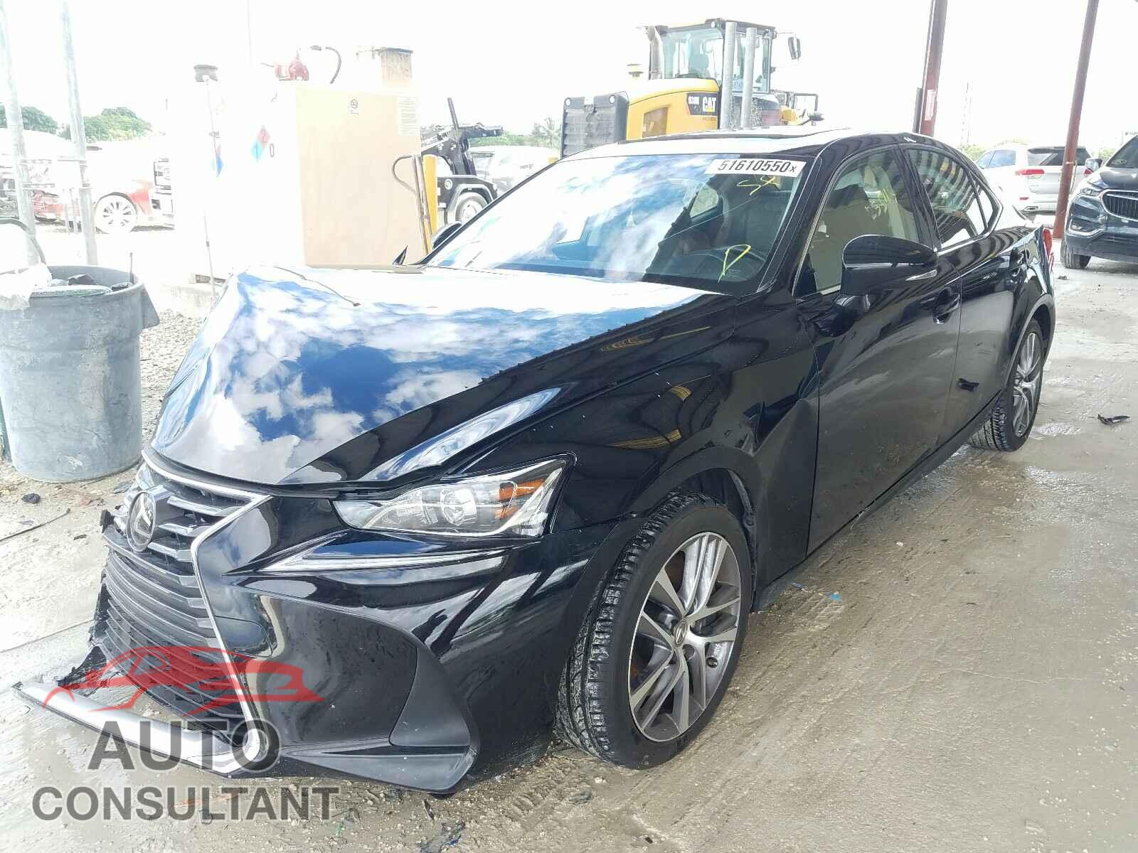LEXUS IS 2018 - JTHBA1D20J5067174