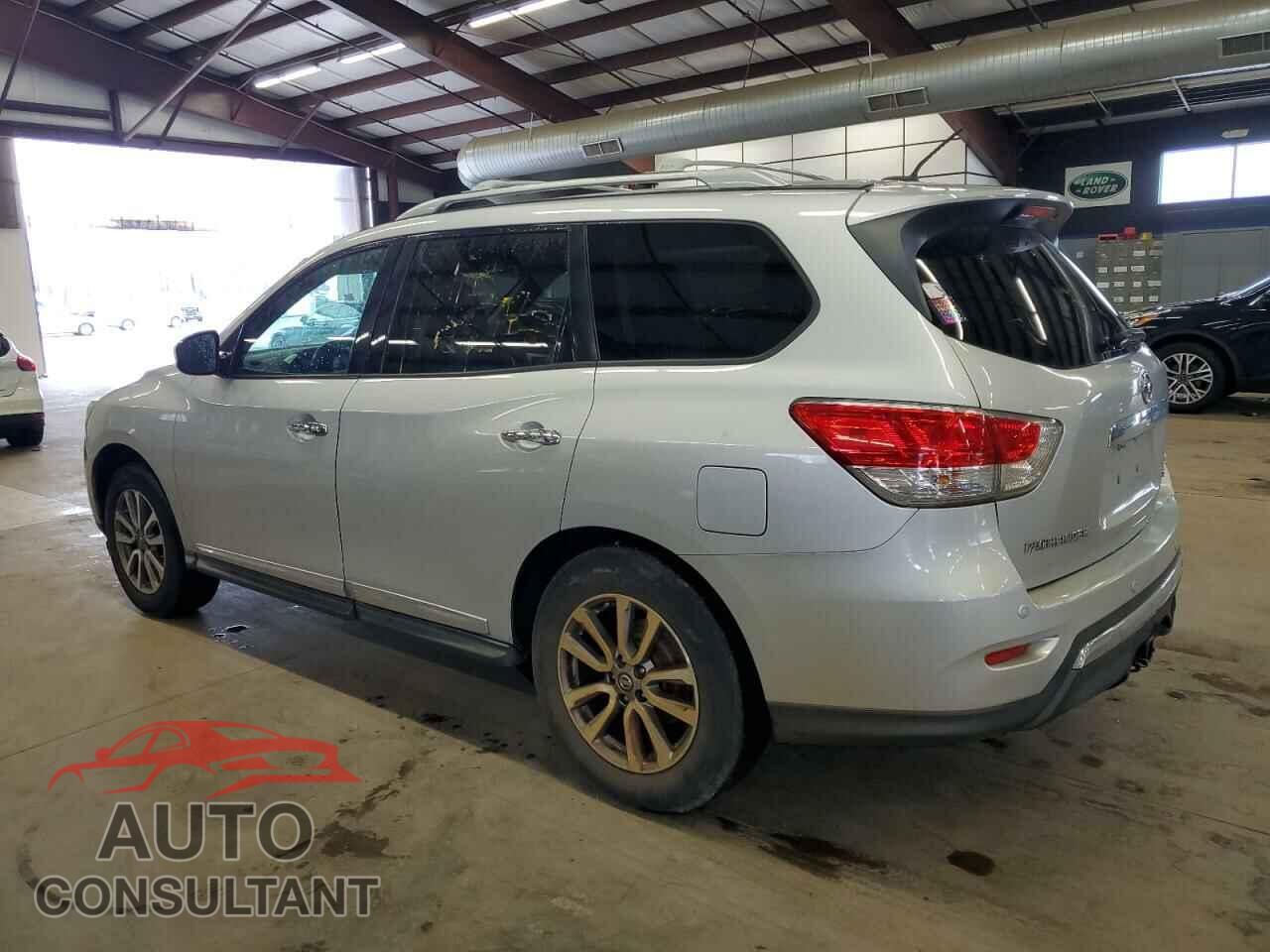 NISSAN PATHFINDER 2013 - 5N1AR2MMXDC610801
