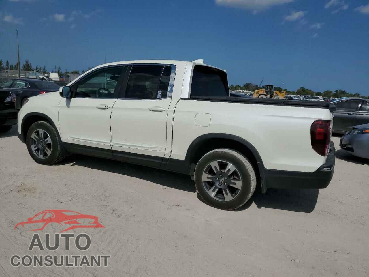 HONDA RIDGELINE 2018 - 5FPYK3F6XJB000205