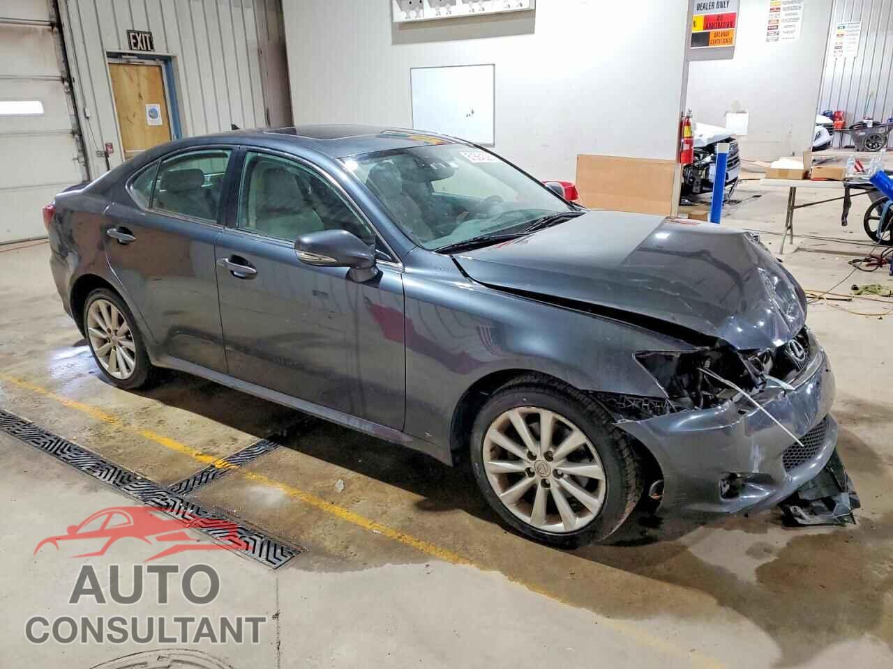 LEXUS IS 2010 - JTHCF5C2XA5038490