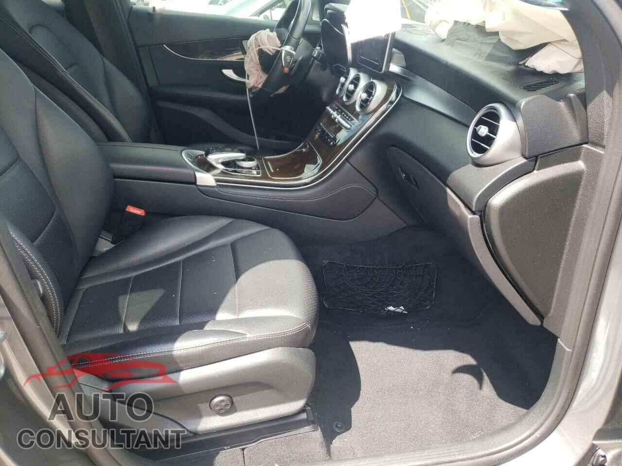 MERCEDES-BENZ GLC-CLASS 2017 - WDC0G4JB9HF123155