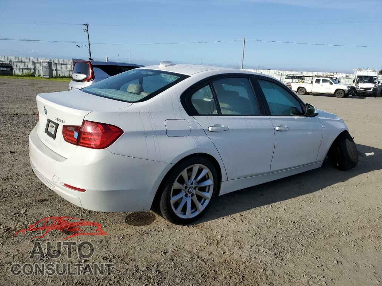 BMW 3 SERIES 2012 - WBA3A5C51CF259481