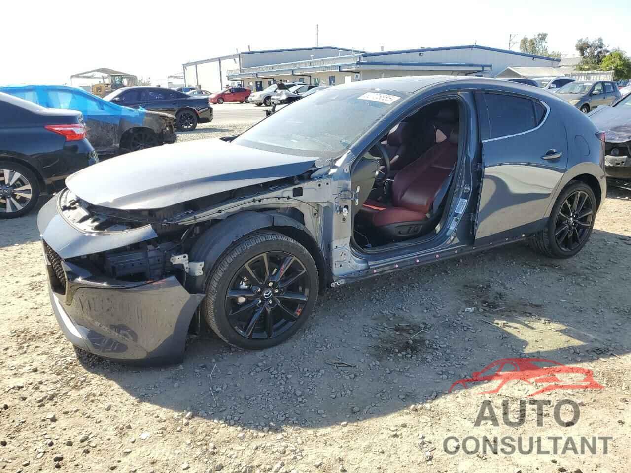 MAZDA 3 2022 - JM1BPALL0N1518496