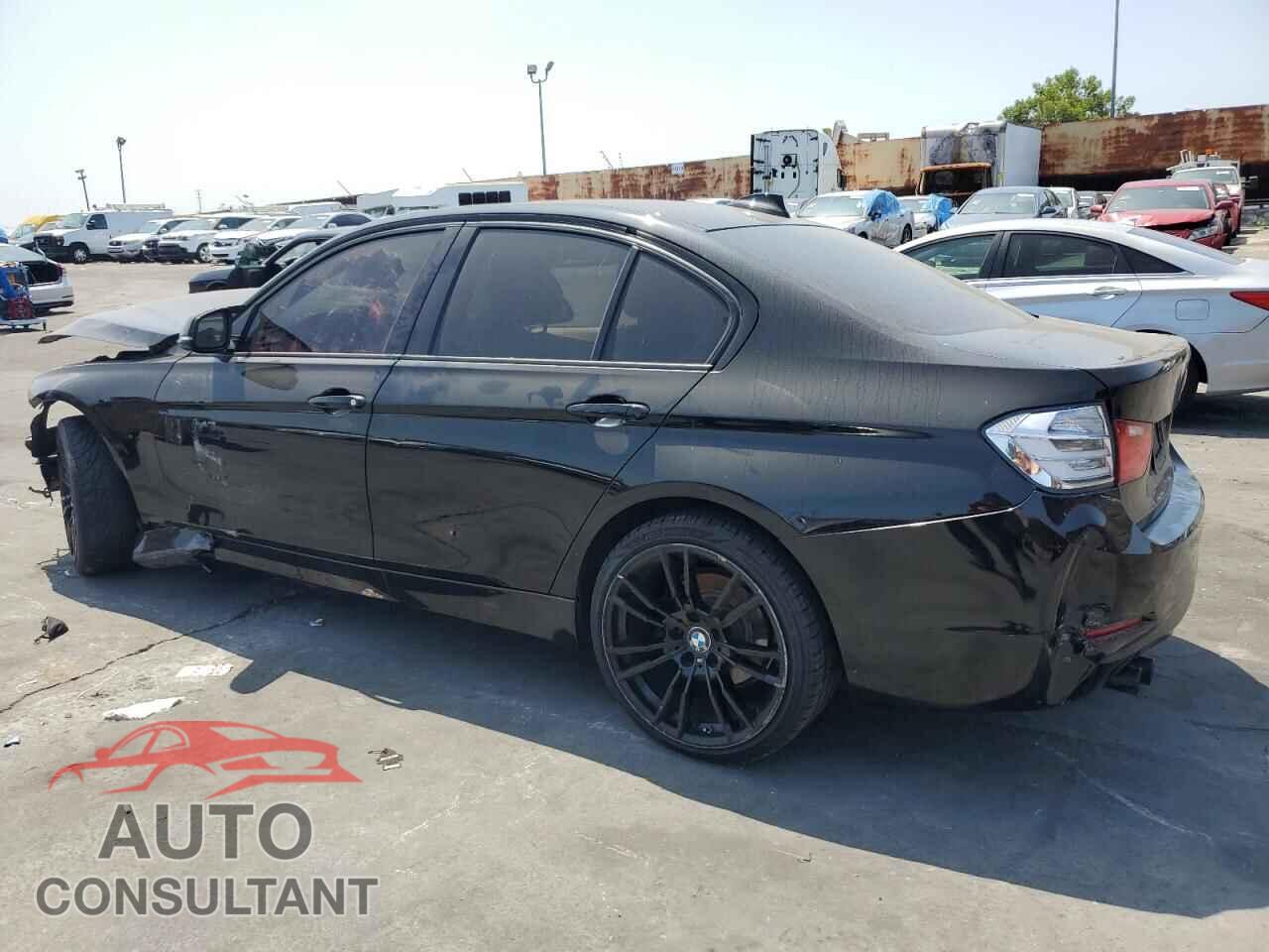 BMW 3 SERIES 2013 - WBA3C1C58DF437066