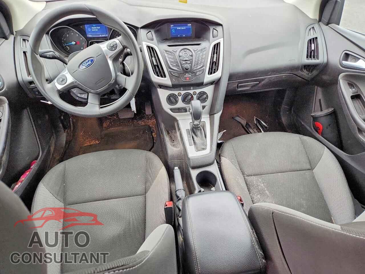 FORD FOCUS 2014 - 1FADP3F26EL391755
