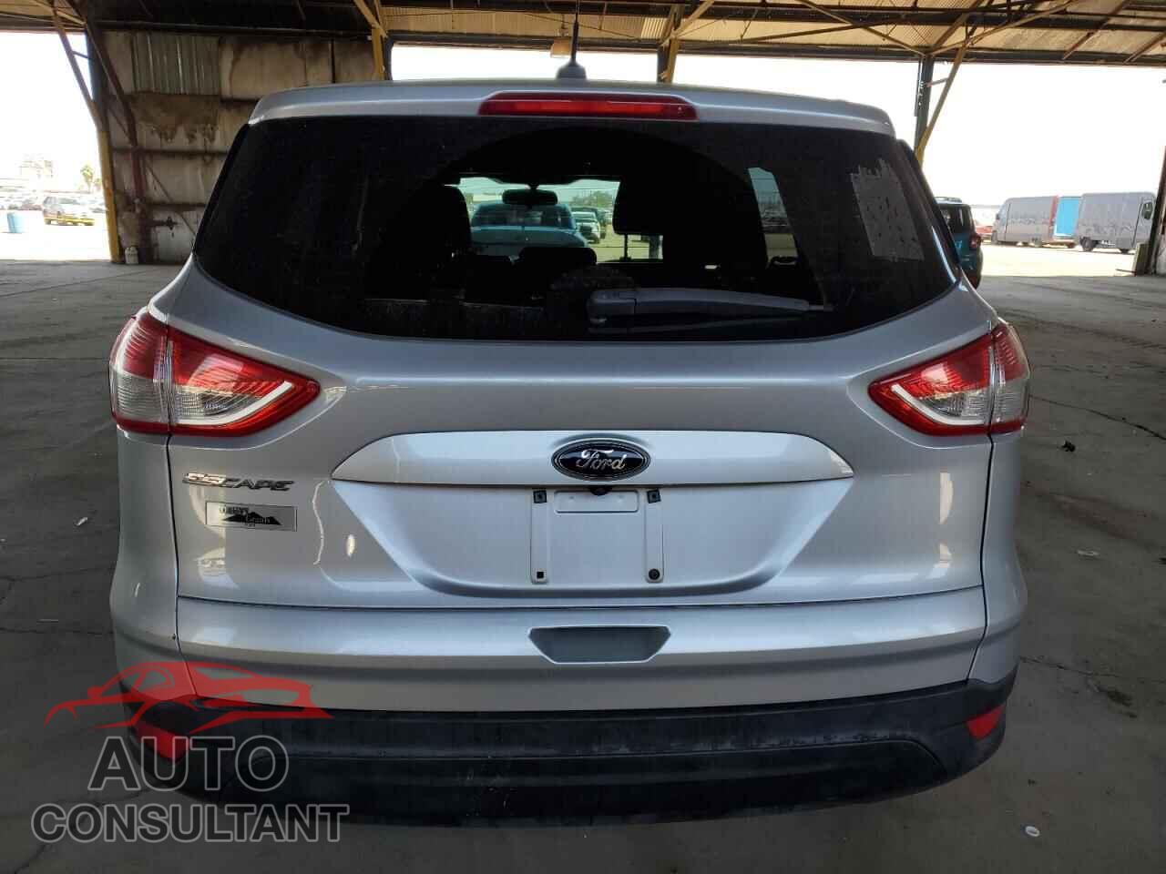 FORD ESCAPE 2016 - 1FMCU0F78GUC79590