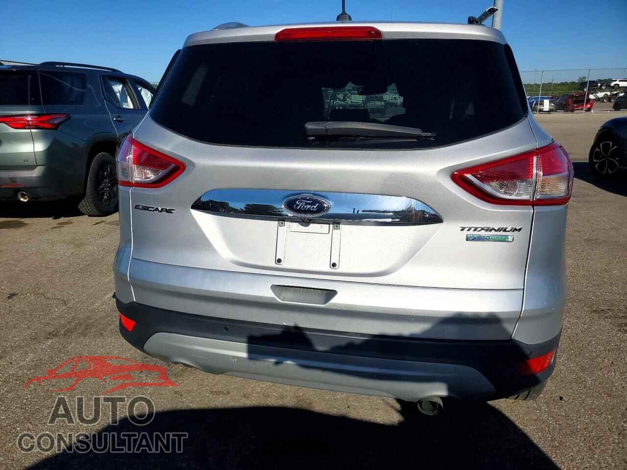 FORD ESCAPE 2016 - 1FMCU0J96GUC38593