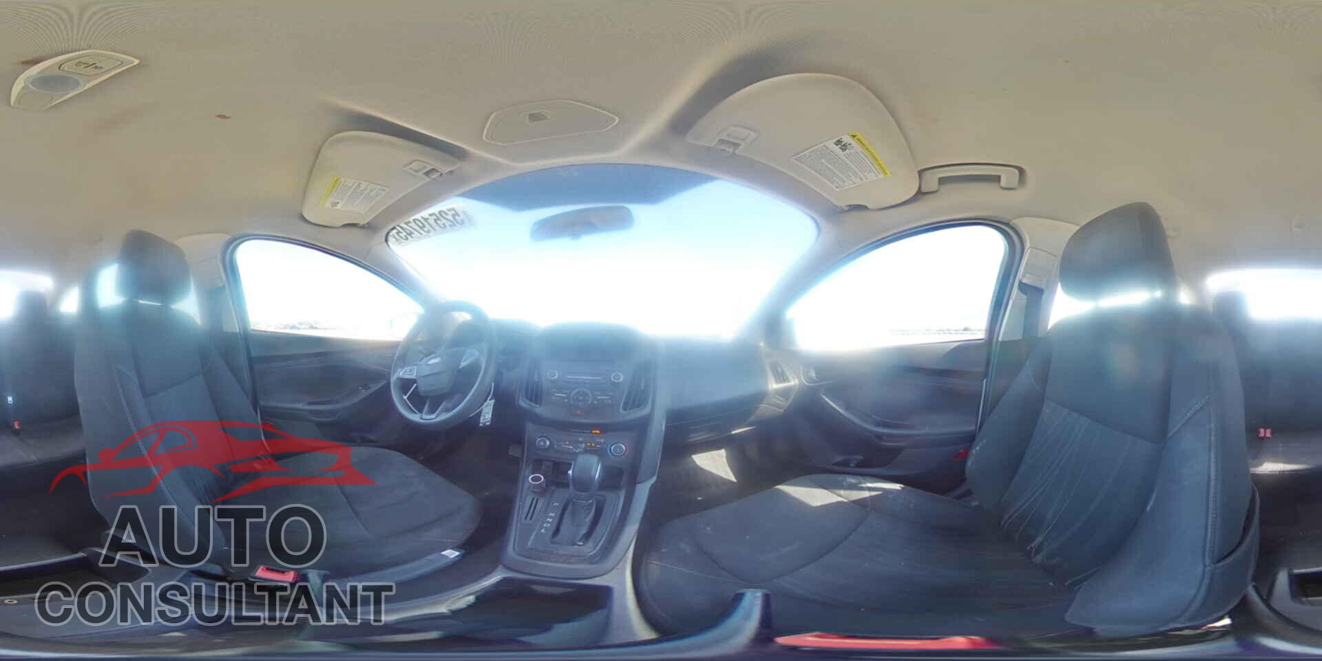 FORD FOCUS 2015 - 1FADP3E26FL219261