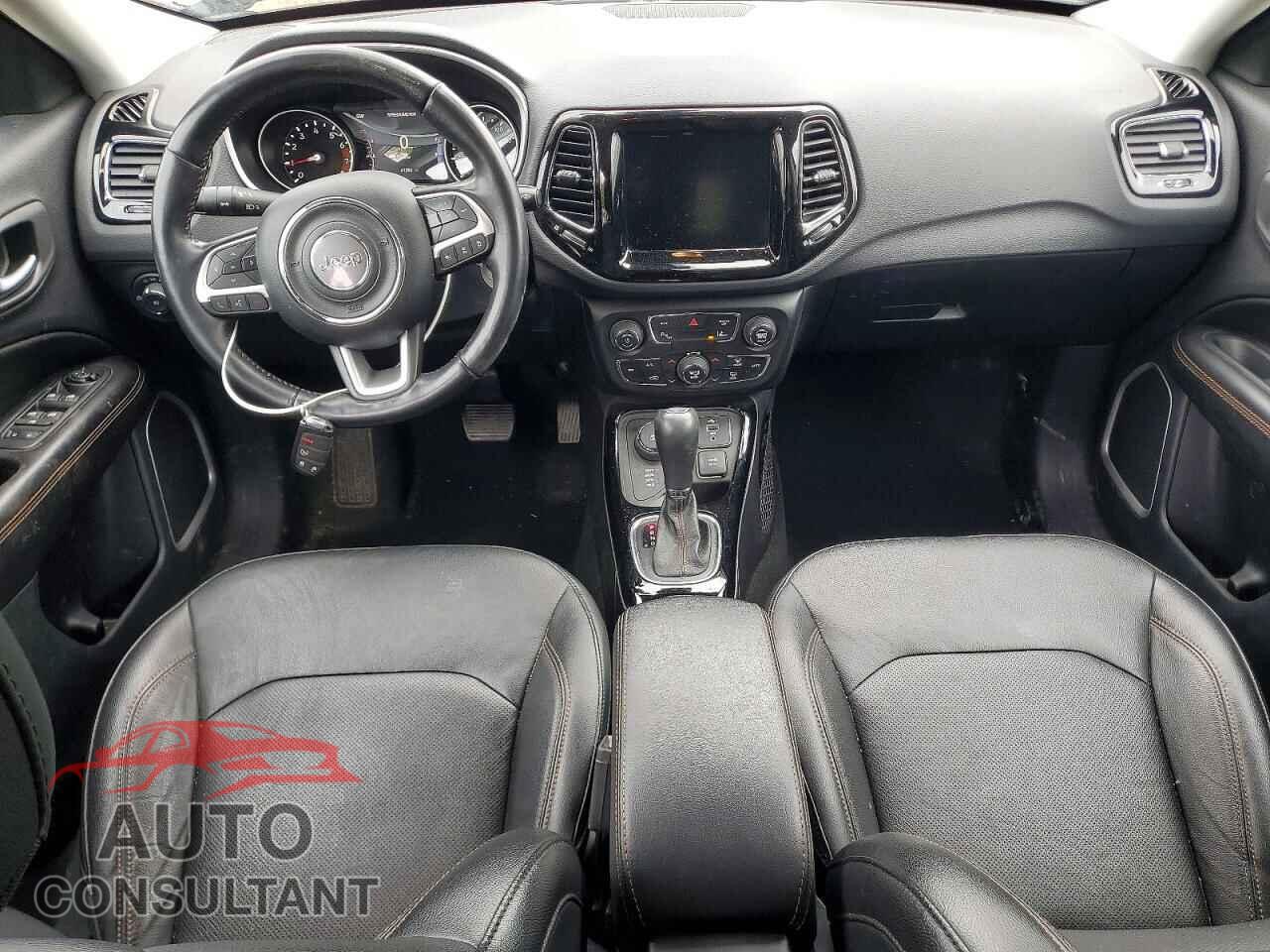 JEEP COMPASS 2021 - 3C4NJDCB8MT525811