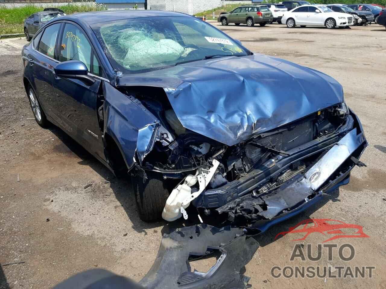 FORD FUSION 2019 - 3FA6P0LU8KR166831