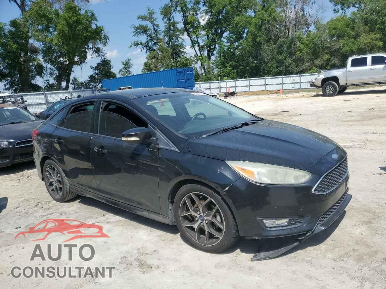 FORD FOCUS 2015 - 1FADP3F20FL277901