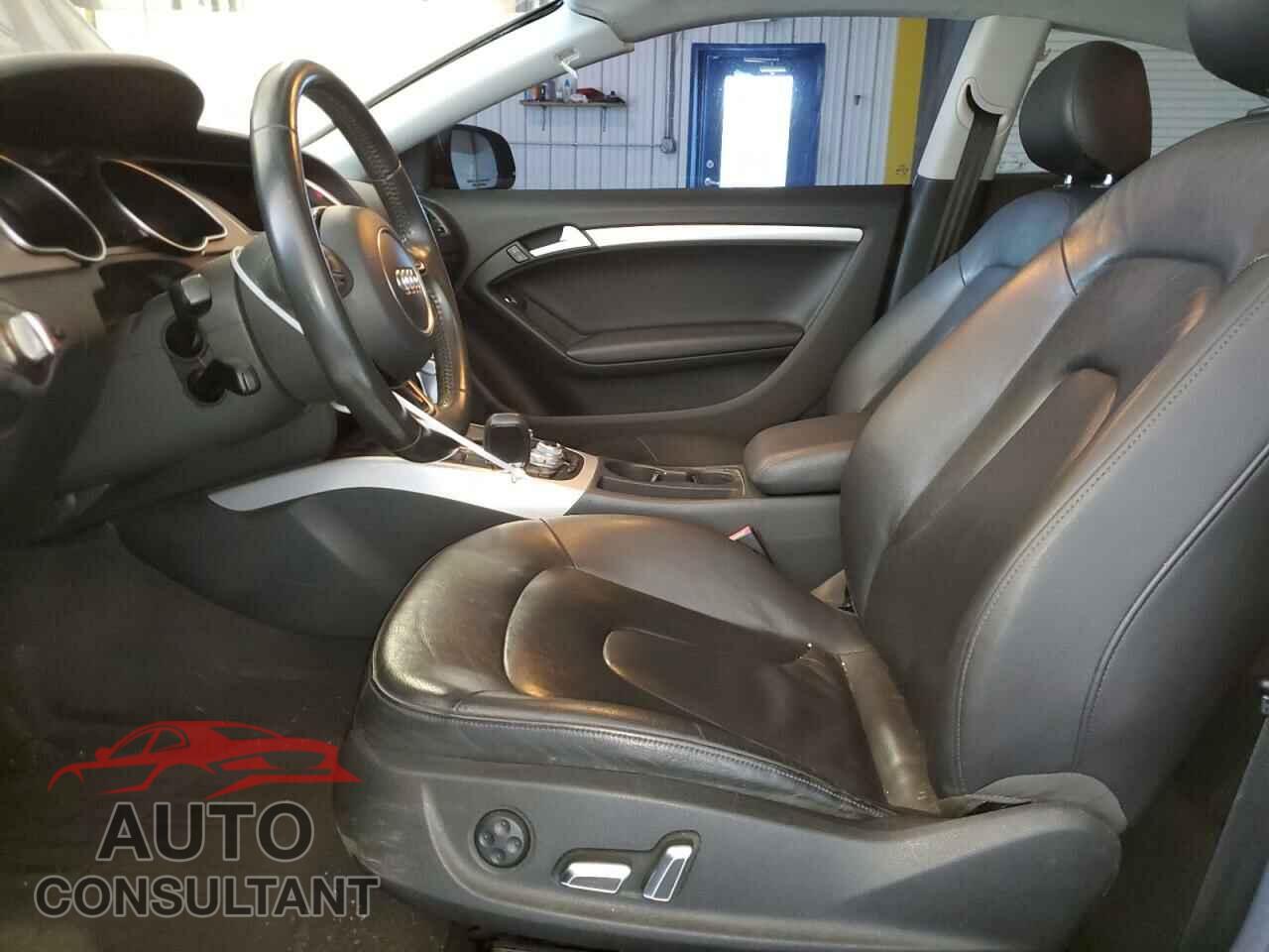AUDI A5 2013 - WAULFAFR2DA001235