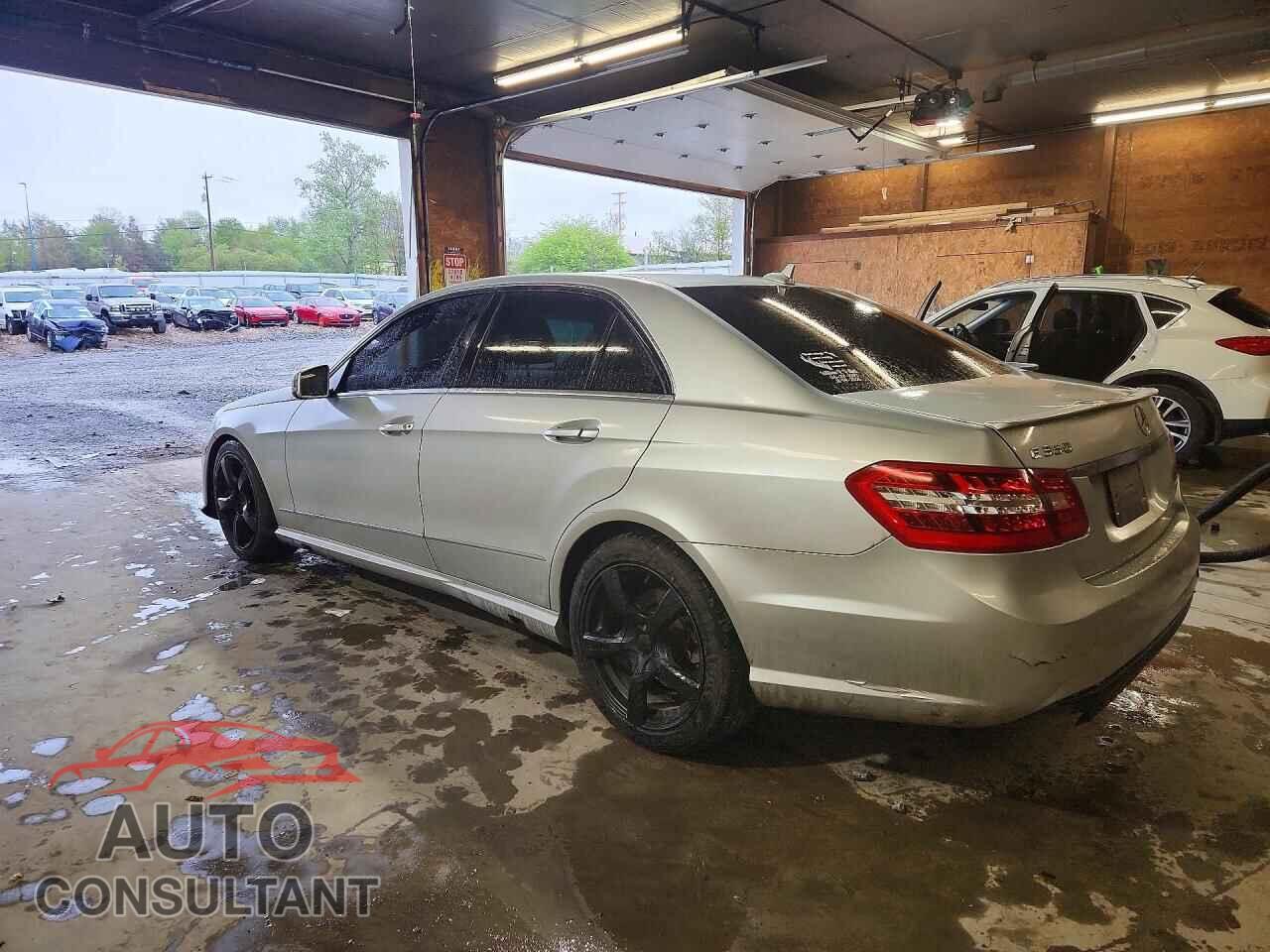 MERCEDES-BENZ E-CLASS 2011 - WDDHF8HB2BA425499