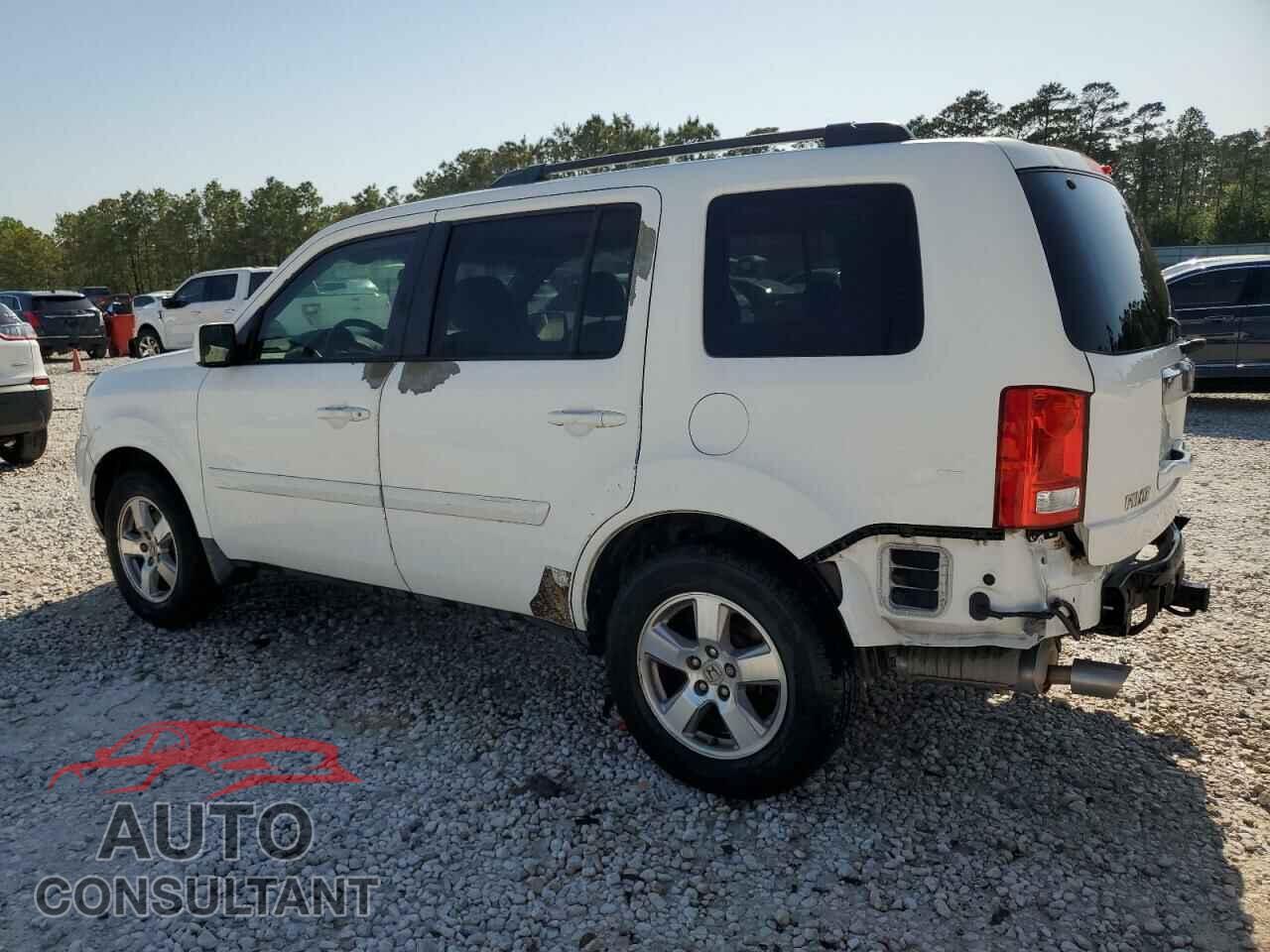 HONDA PILOT 2011 - 5FNYF3H48BB029616